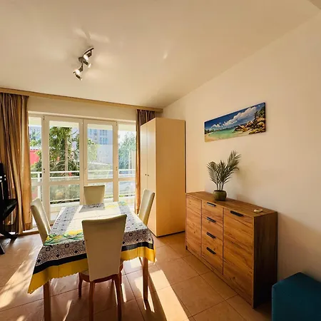 Sunny House 101 One Bedroom Apartman