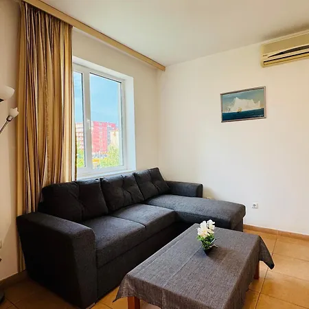 Sunny House 101 One Bedroom * Napospart