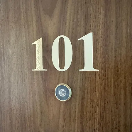 Sunny House 101 One Bedroom Apartman Napospart