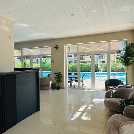Sunny House 101 One Bedroom Apartman Napospart